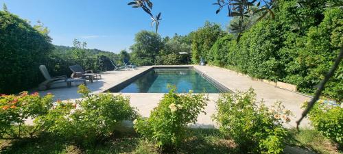 Varages House | Idylle à 2, Piscine privatisée & Sauna