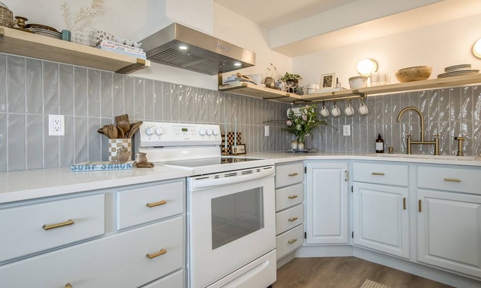 Halifax County Apartment | Idyllic Lakefront Retreat 20 mins from Halifax