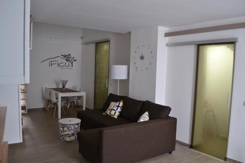 Picanello-Ognina-Barriera-Canalicchio Bed & Breakfast | iFicu