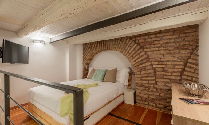 Rione XIV Borgo Apartment | iFlat | Cozy Loft two Steps from Vatican