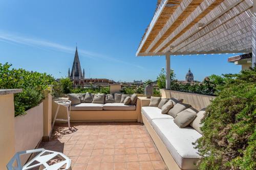 Rione IV Campo Marzio Apartment | iFlat Spanish Steps Unique Panoramic Penthouse