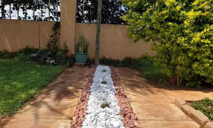 Kanye House | Ikhutse Guest House