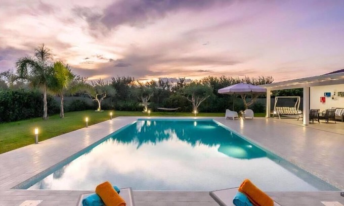 Santa Maria del Focallo Villa | IL BACIO DEL SOLE