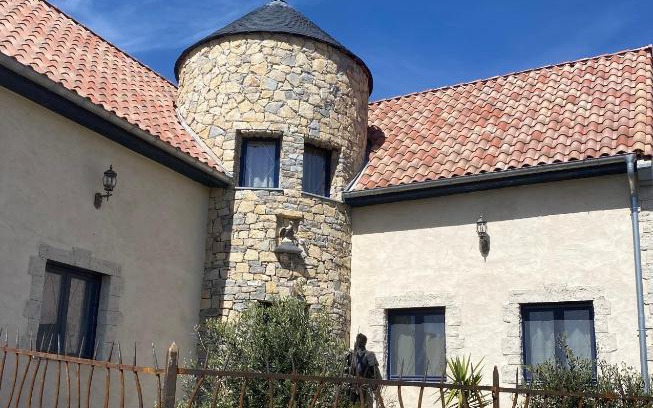 Mejannes-les-Ales Bed & Breakfast | il piccolo castello