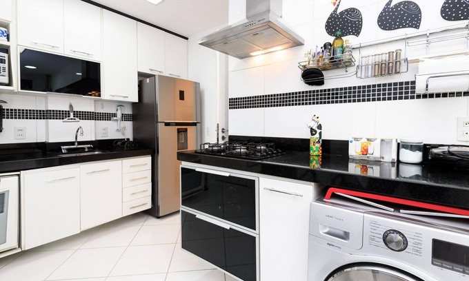 Copacabana Apartment | Illuminated in Copacabana Light Landscape Bc706