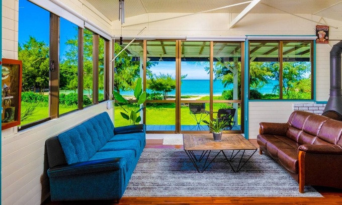 Motobu House | In front of the beach Private beach villa BBQ / Kunigami-gun Okinawa