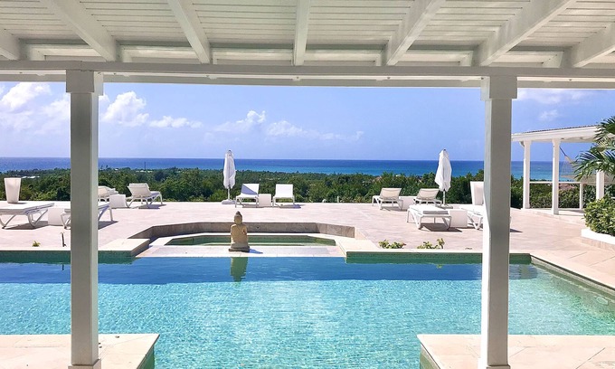 Les Terres Basses House | In the prestigious secure domain of Terres Basses