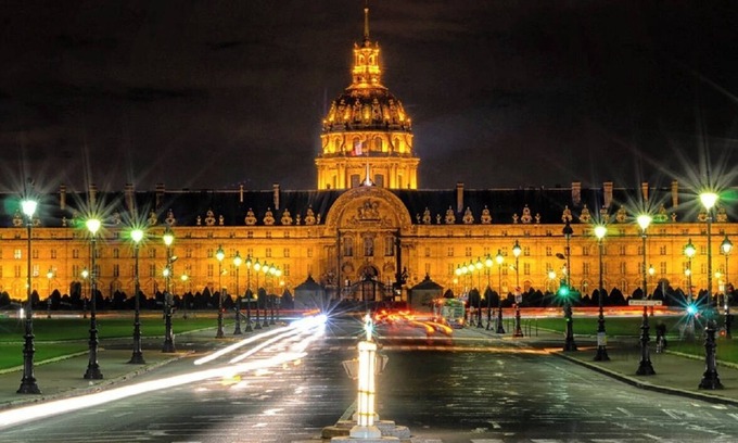Quartier des Invalides Apartment | IN THE UPSCALE OF MUSÉE D'ORSAY - 2 BEDROOM
