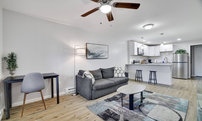 Wilkes-Barre Apartment | In Unit W&D Free Parking Fast Wifi 5 Min Downtown