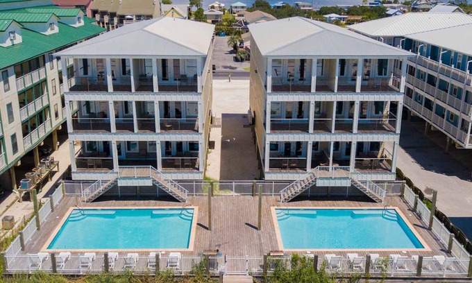 Gulf Shores House | Incredible Beachfront Retreat in Gulf Shores| Space for Up To 80 with 2 Pools!