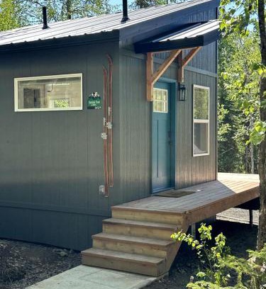 Chugiak House | Incredible Cabin Surrounded by Trees and Hot-tub Provided in Anchorage, Alaska