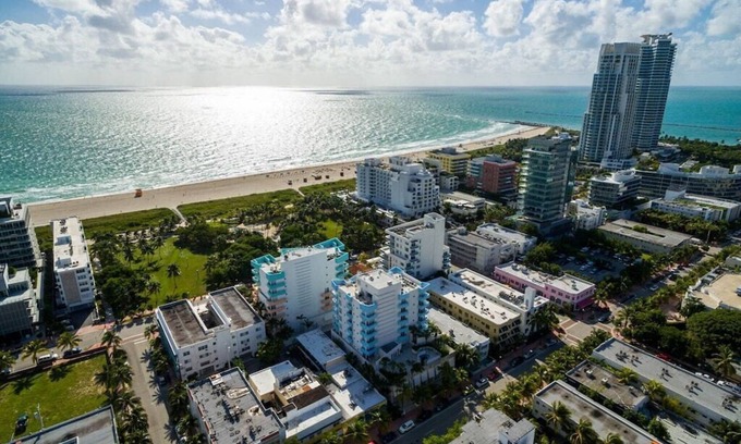 South of Fifth Condo | Incredible Ocean Views! Luxury 2BD in Heart of South Beach & Steps to the Sand!