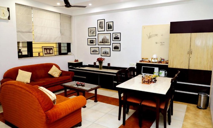 New Delhi Bed & Breakfast | Indee home