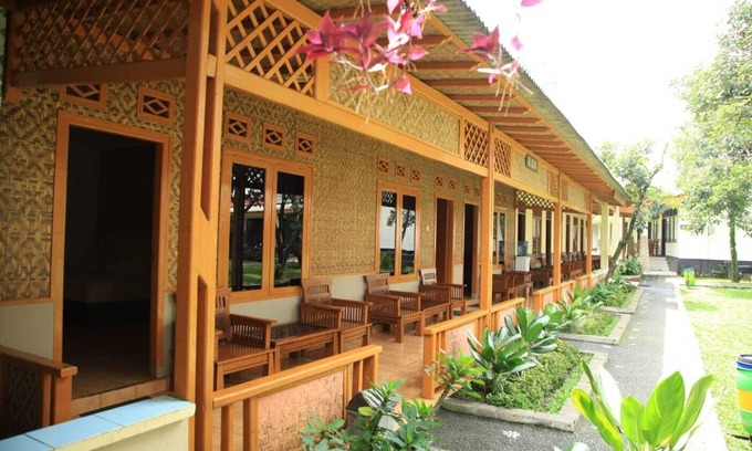 Megamendung Hotel | INDRA DJAYA HOTEL