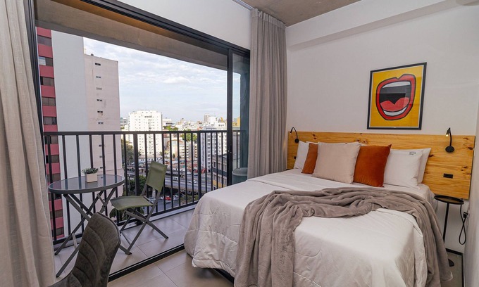 Bela Vista House | Industrial design | AC | Balcony