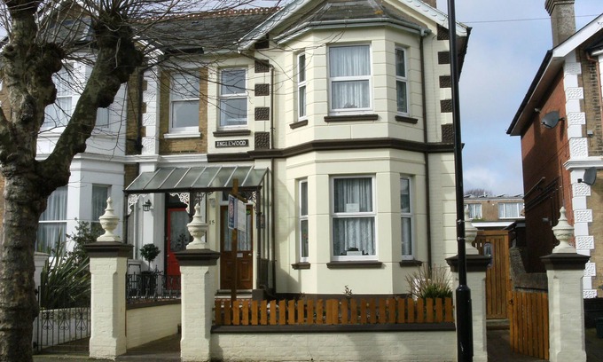 Sandown House | Inglewood Guesthouse