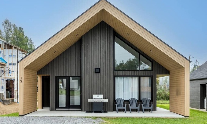 Saint Ferreol les Neiges Ski Chalet | Initial | Soeur No1 | MSA