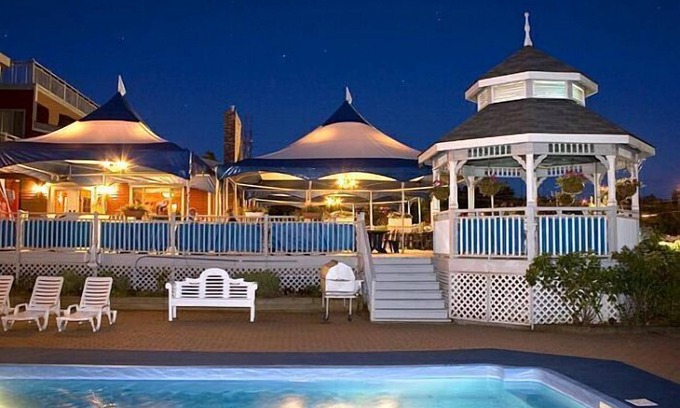 Fall River Hotel | Inn on the Lake
