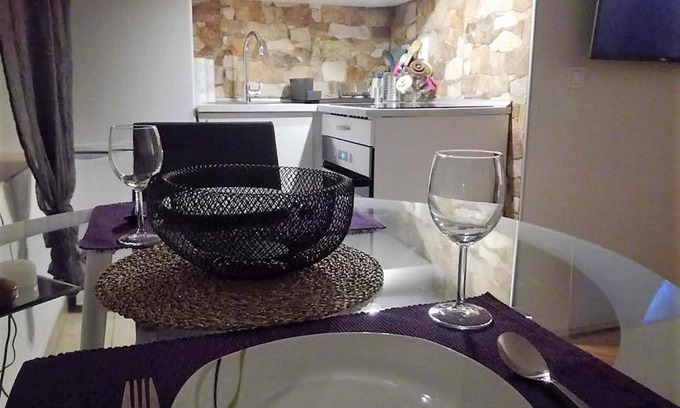 Grad Apartment | Inspired by A.C.