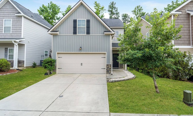 Grovetown House | Insurance 4 Bdrm 2.5 Bath Pet-Friendly House in Grovetown