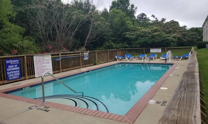 Fortson Hotel | InTown Suites Extended Stay Columbus