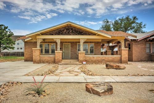 North Overton House | Inviting Lubbock Home More Than 1 Mi to Downtown