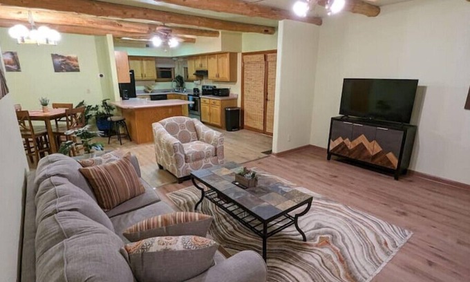Walsenburg House | Inviting & Spacious~ Balcony~Propane Fire Pit~BBQ