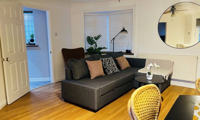 Grangetown House | Irene Suite By Koya Homes