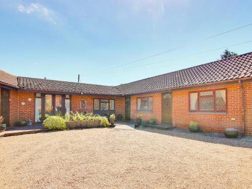 Netley House | Irenic Lodge