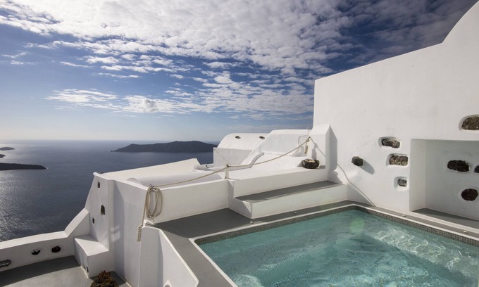Imerovigli House | Irida Santorini