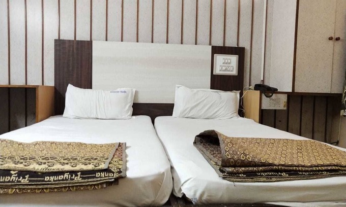 Davanagere Hotel | iROOMZ Hotel Abhiman