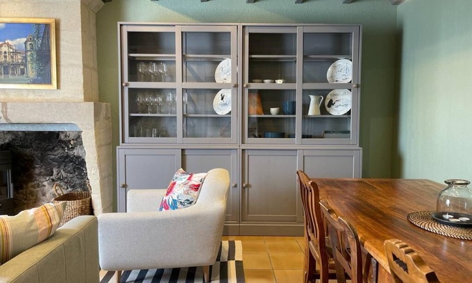 Berson Cottage | Iryna's Cottage - Peaceful Vineyard Retreat
