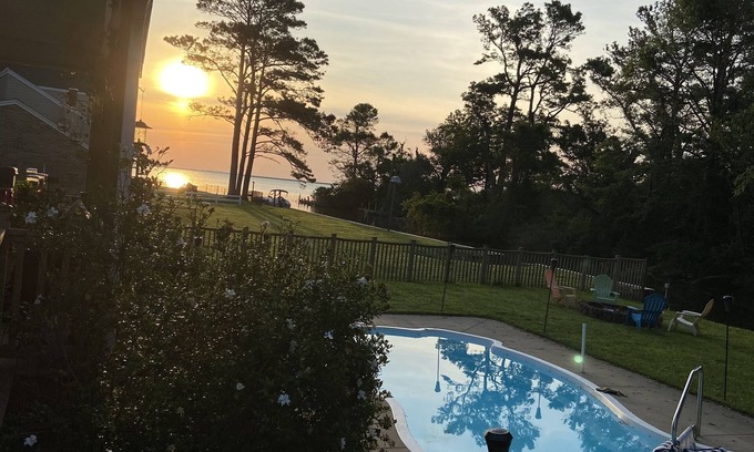 Fentress House | Island home on the water with pool. Bring your boat or jet skis ! Golf near by