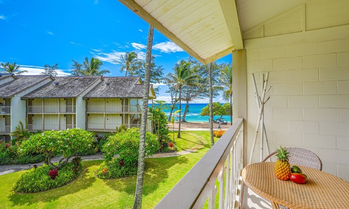 Wailua Apartment | Islander On The Beach 356 Ocean View Studio