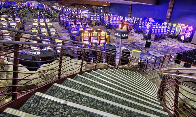 Boonville Hotel | Isle of Capri Casino Hotel Boonville - A Caesars Rewards Destination