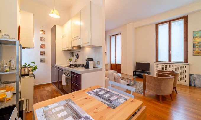 Isola Apartment | Isola Cozy Apartment by Wonderful Italy