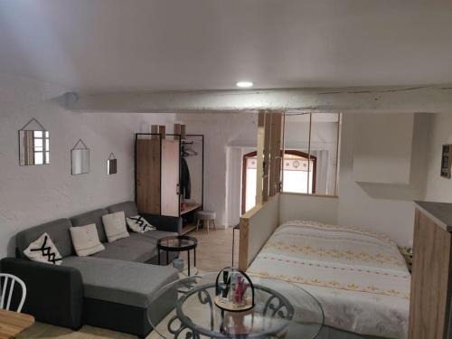 Issoire Apartment | ISSOIRE studio hyper centre