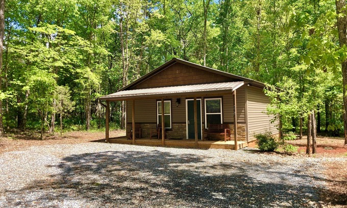 Forest City House | Italian interior in wooded area near TIEC