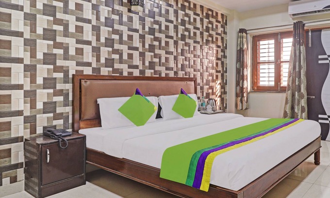 Haridwar Hotel | Itsy By Treebo - Vhr Residency