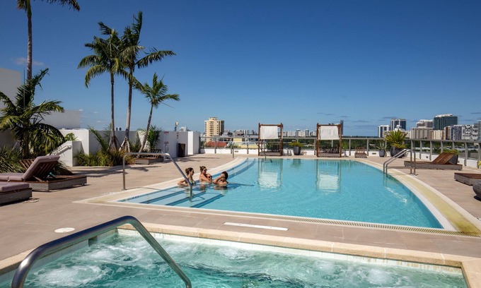 Bay Harbor Islands Apartment | Ivory on the Bay