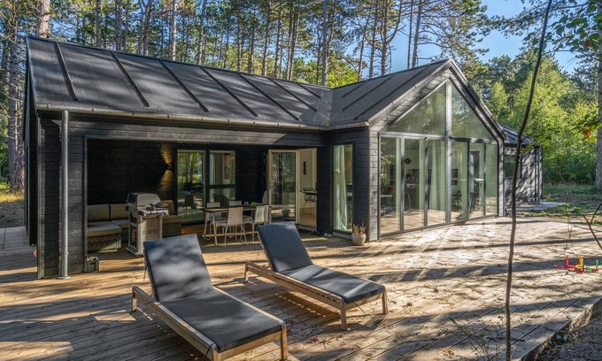 Store Fuglede House | "Iwa" - 475m from the sea by Interhome