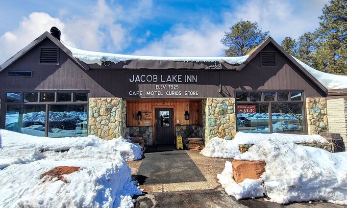 Jacob Lake Hotel | Jacob Lake Inn