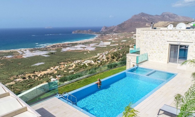 Zerviana Villa | Jacuzzi*Walk to Tavernas & Mini Market * 4km to Falasarna beach