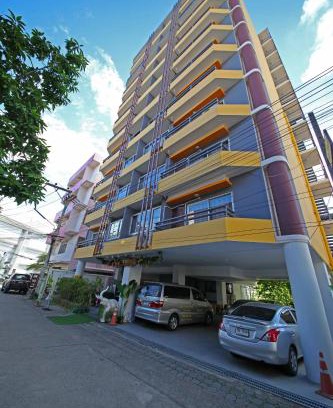 Chang Khlan Hotel | Jade Tower