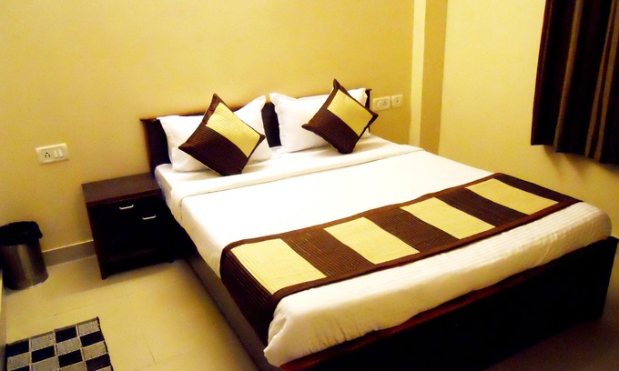 Vaishali Nagar Hotel | Jaipur Residences 1