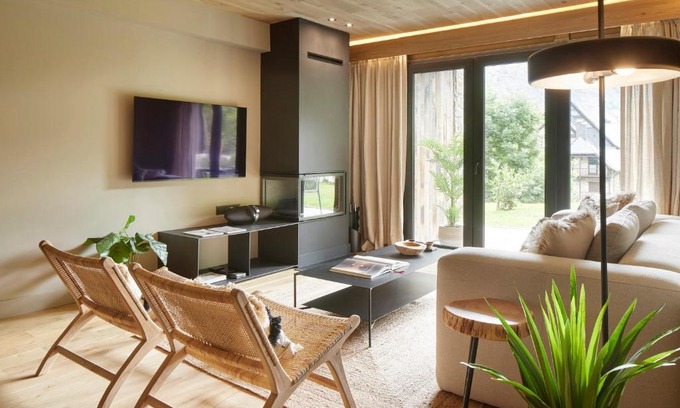Arties Apartment | Jardí d'Arties by FeelFree Rentals
