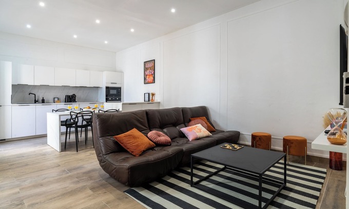 Beziers Apartment | Jaspe Flat, T4 de Charme Avec Exterieur