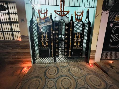 Varanasi House | Jaykishan sadan