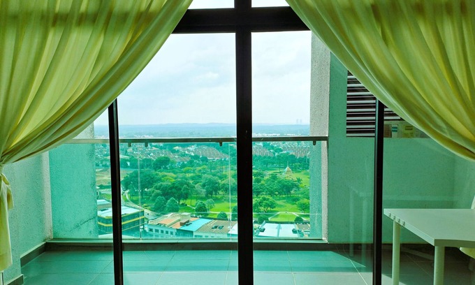 Bukit Indah Apartment | JB Bukit Indah Skyloft Suites