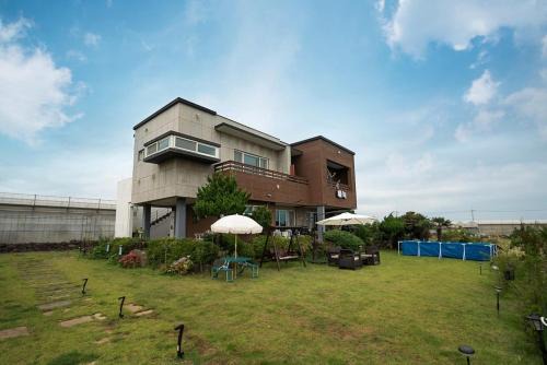 Andeok House | Jeju Aneuk Stay